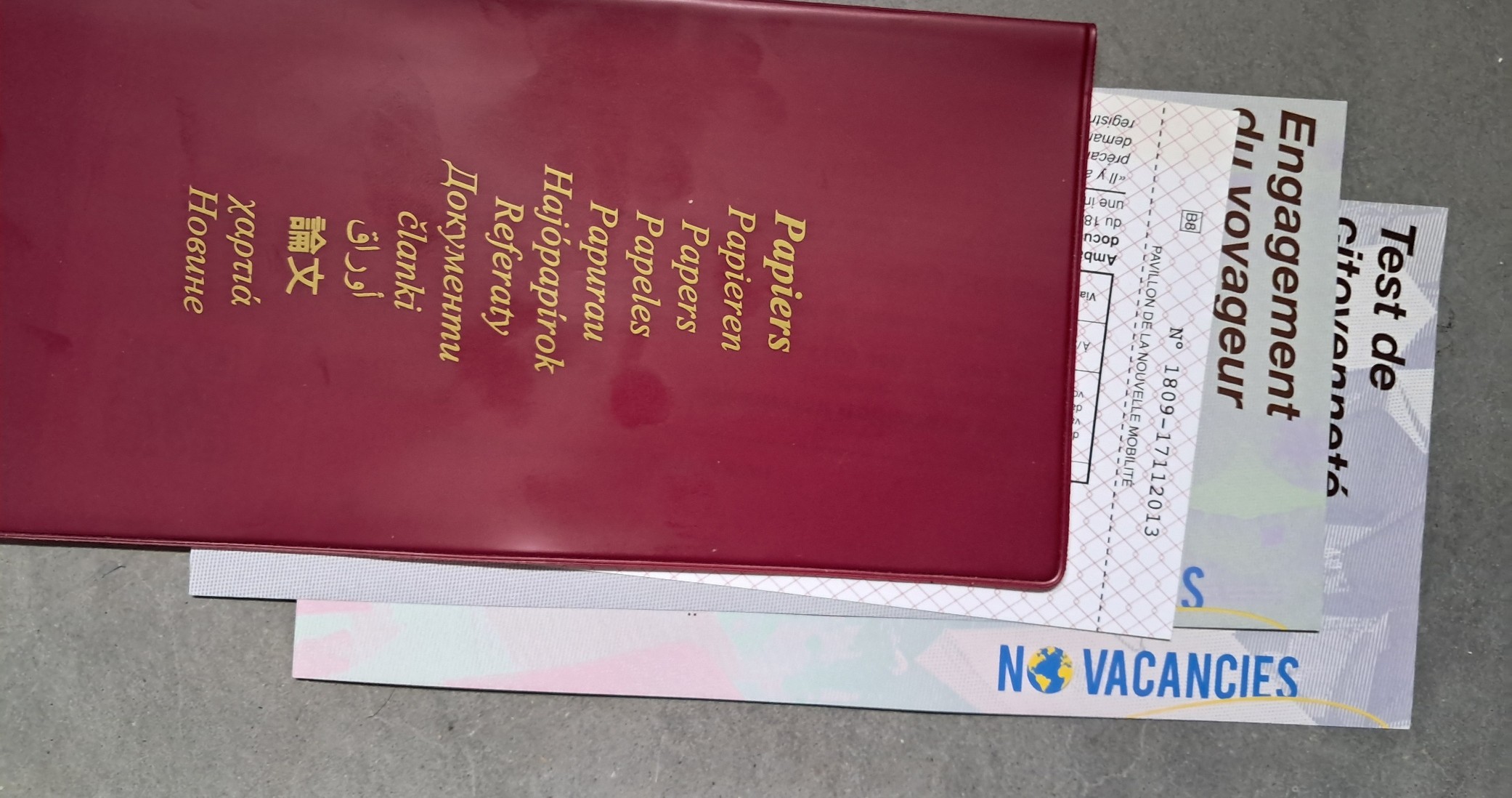 pochette du migrant