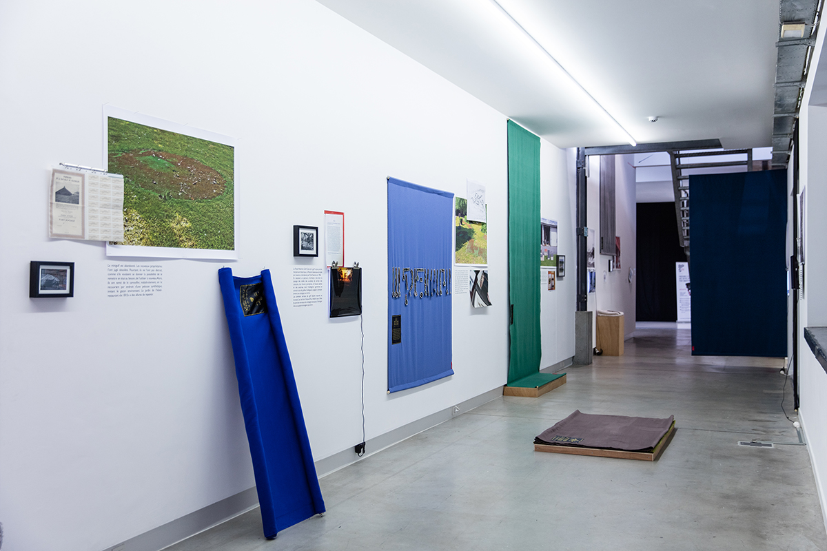 vue de l'exposition co-produite par le BPS 22, présentée à Charleroi dans le cadre de l’exposition Panorama, sous commissariat de Nancy Casielles